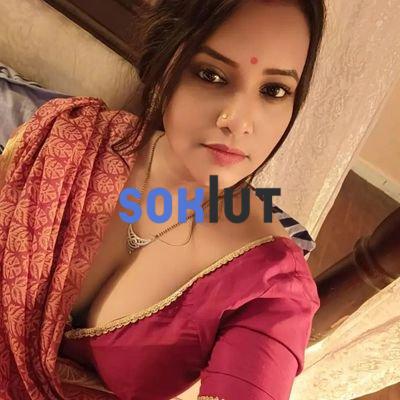 Priyanka Jain, Newly Married Housewife Offers Best Sexual Service in Kochi